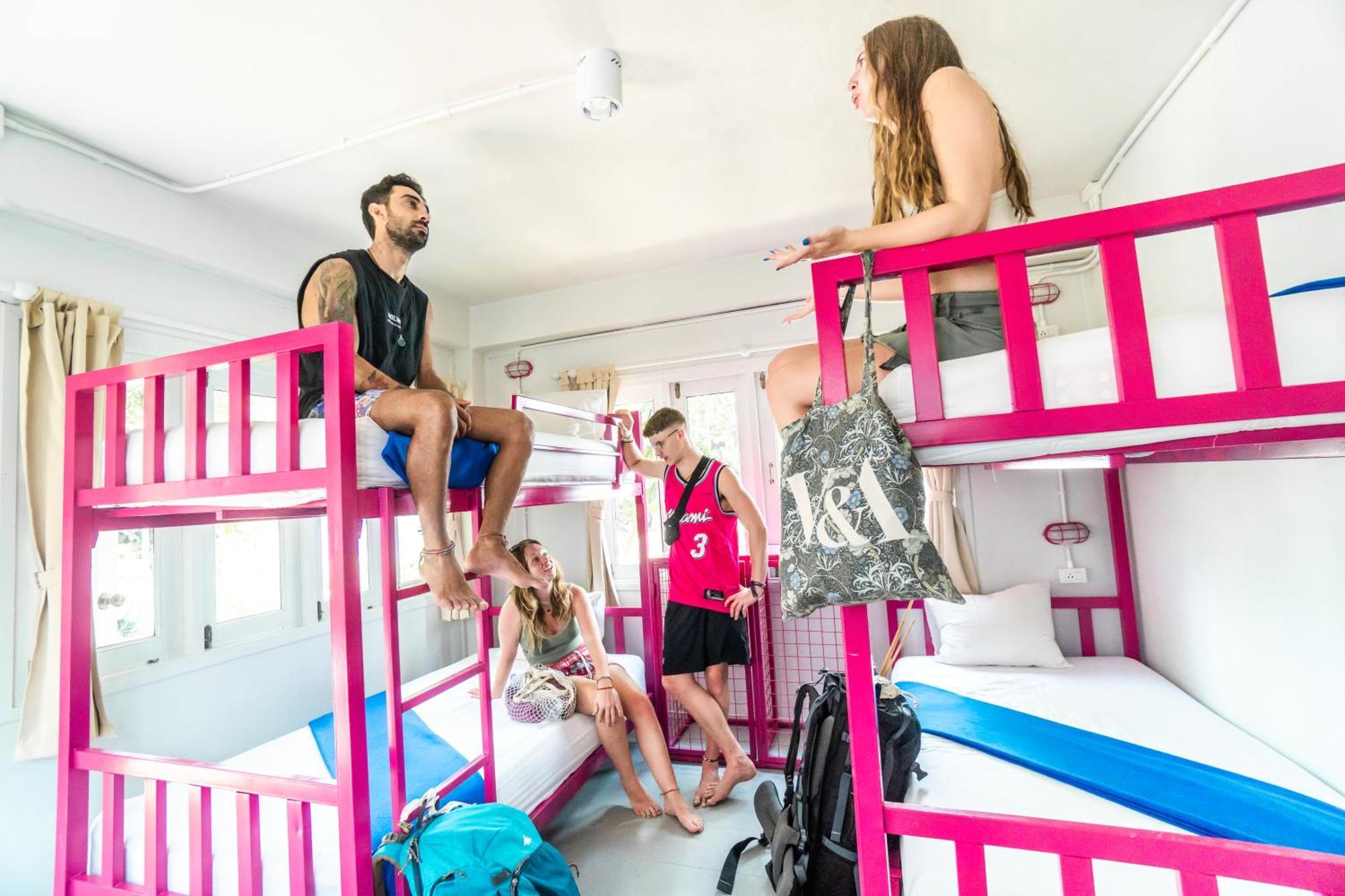 Хостел Slumber Party Тау Экстерьер фото